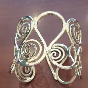 Elegant Gold Swirl Cuff Bracelet